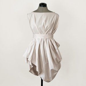 Asymmetric Voluminous Top